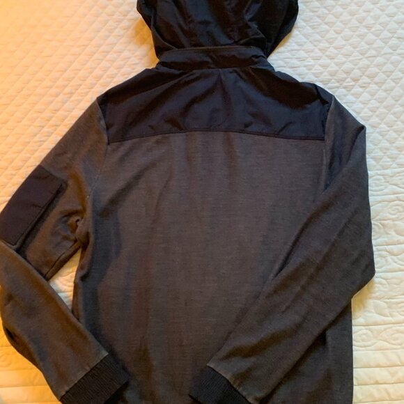 Hugo Boss Regular Fit Zip Hoodie Jacket – Size M - Picture 5 of 12